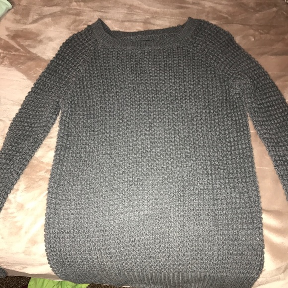 American Eagle sweater - Picture 2 of 2